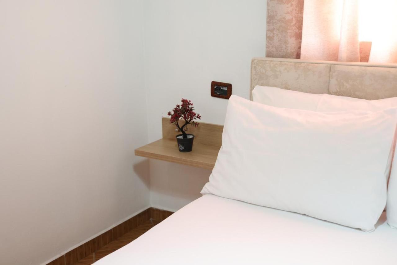 Apartments Villa Luti Stjar Kültér fotó
