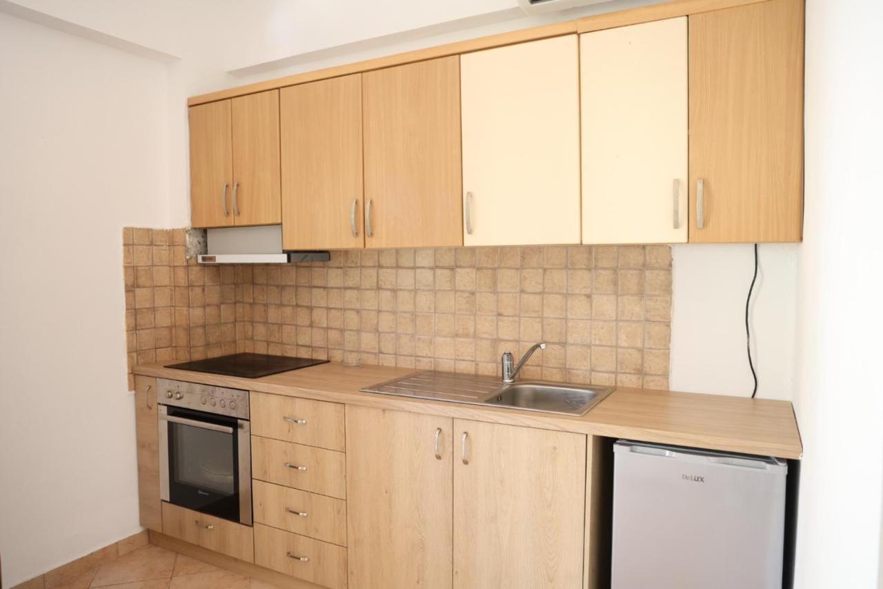 Apartments Villa Luti Stjar Kültér fotó