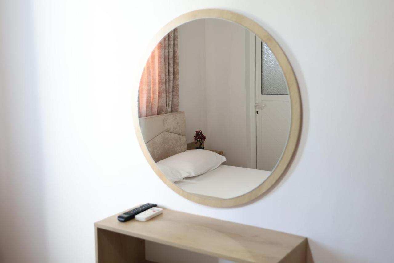 Apartments Villa Luti Stjar Kültér fotó