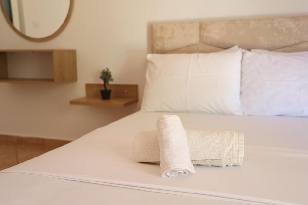 Apartments Villa Luti Stjar Kültér fotó
