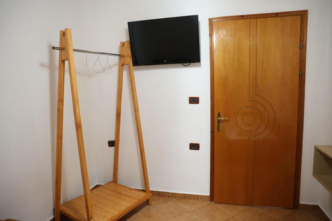 Apartments Villa Luti Stjar Kültér fotó