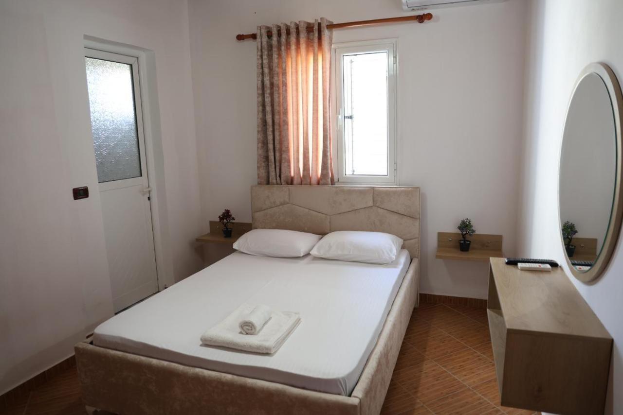 Apartments Villa Luti Stjar Kültér fotó