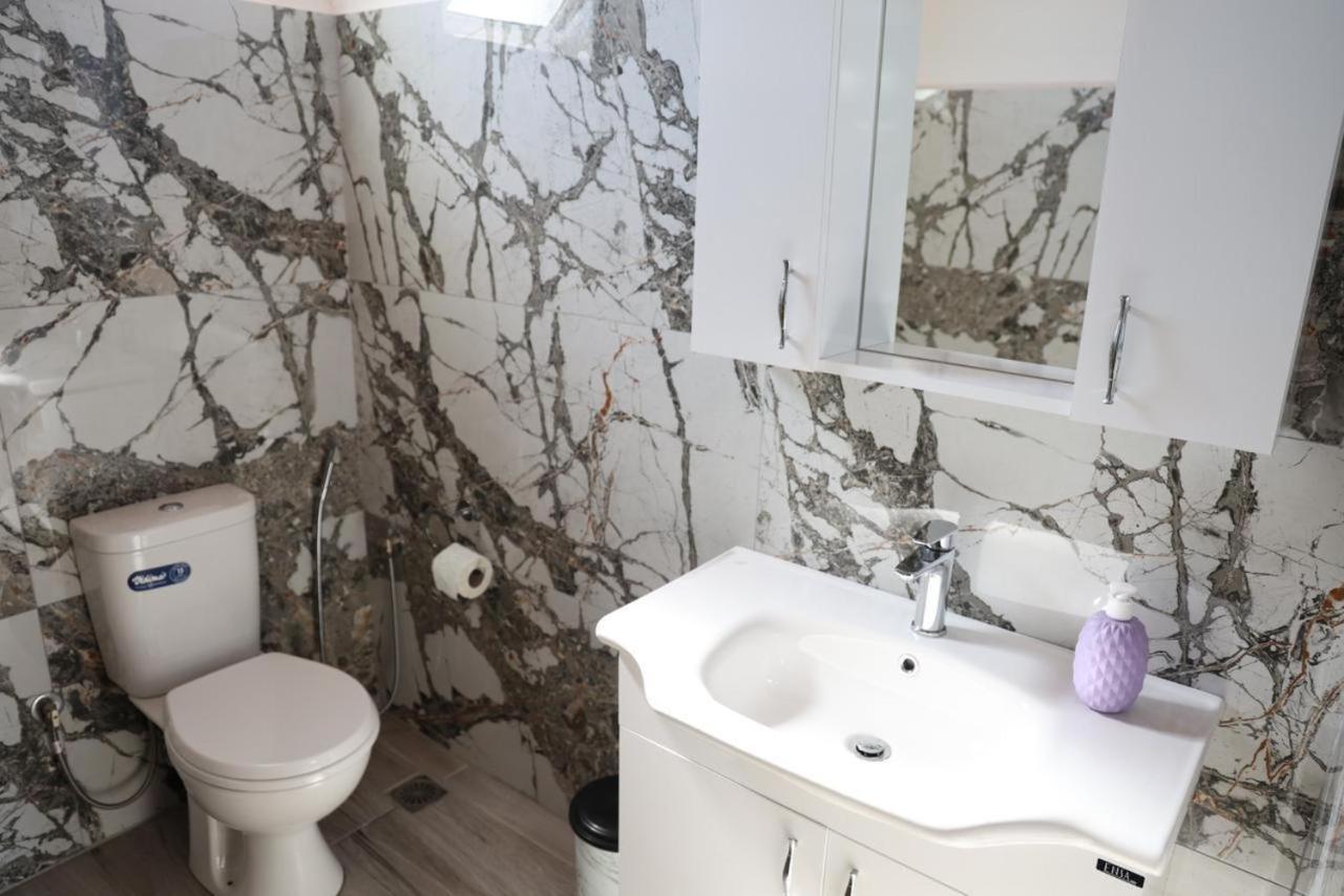 Apartments Villa Luti Stjar Kültér fotó